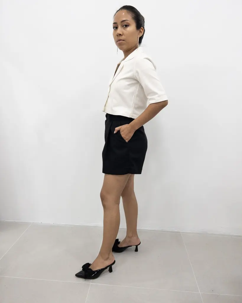 short pantera - lino - colección SABANA - 5.webp