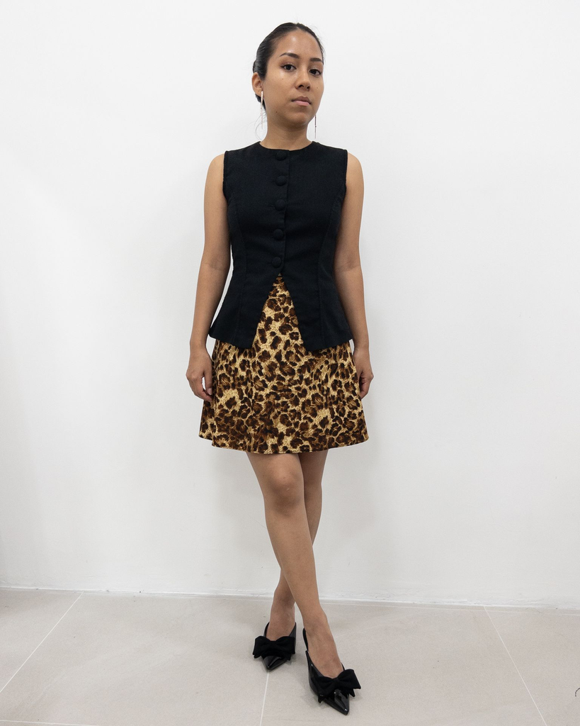 Vesta Pantera - colección Sabana.webp